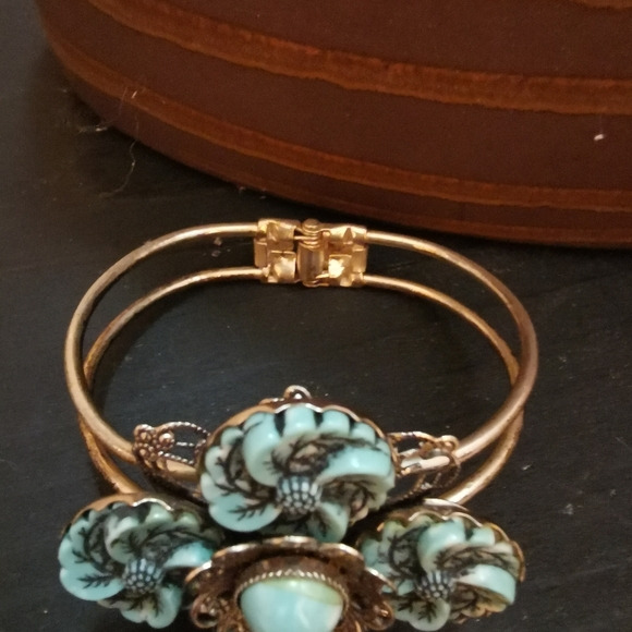 Bangle bracelet, turquoise - Picture 3 of 6